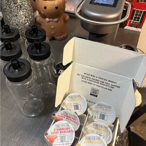 Bartesian Cocktail Mixer with Assorted Pods